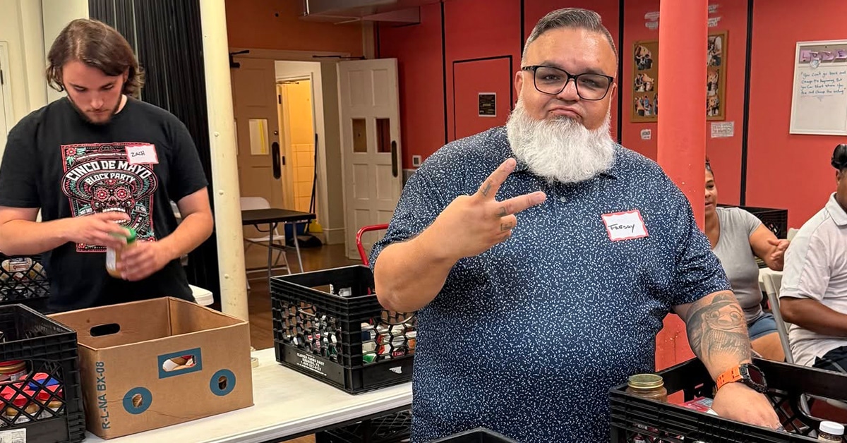 Networking Pros Volunteering at New Journey Community Outreach